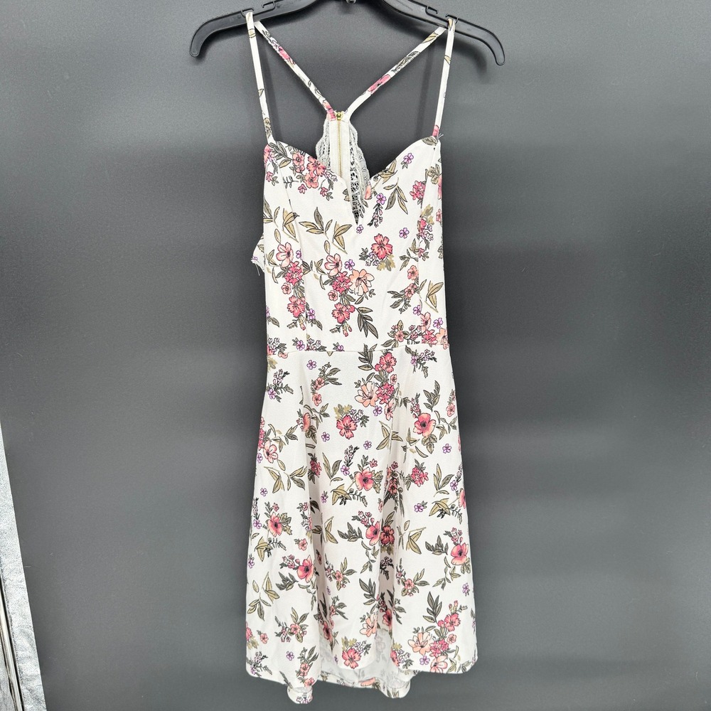 No Boundaries Floral Skater Dress XL 15-17 White Pink Lace Back Notch Neck NEW